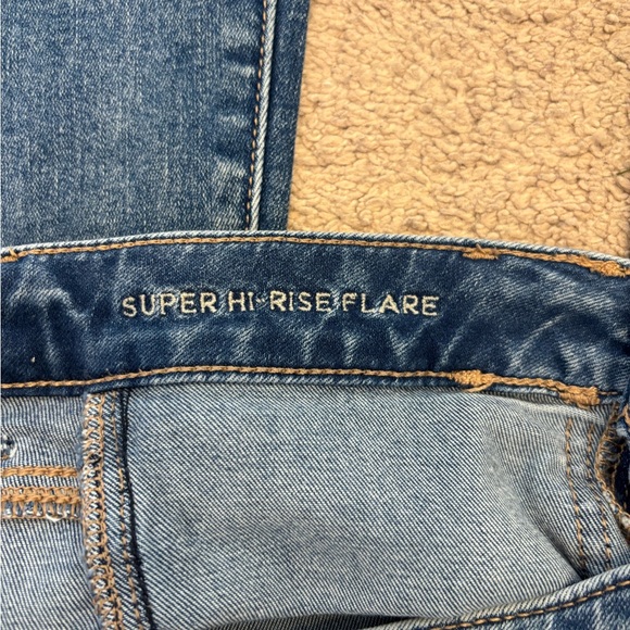 American Eagle High Rise Flare Jeans - Picture 5 of 6